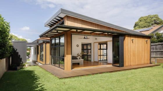 Современный дизайн деревянного реконструированного дома в японском стиле 