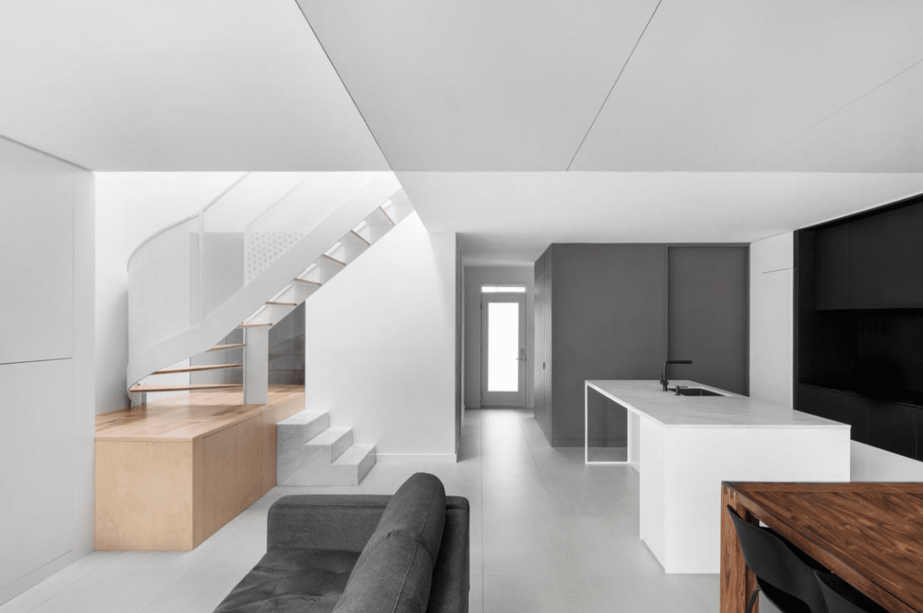 Современный дизайн интерьера двухэтажного дома