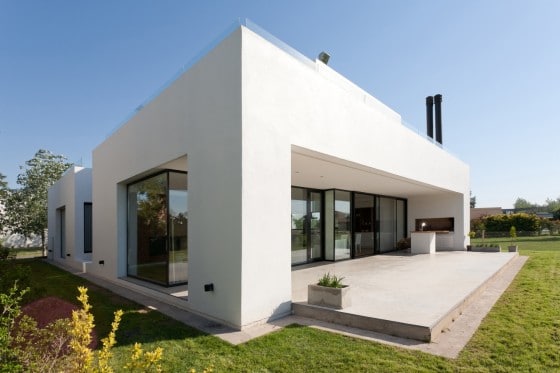 Современный дизайн дома с прямоугольными формами