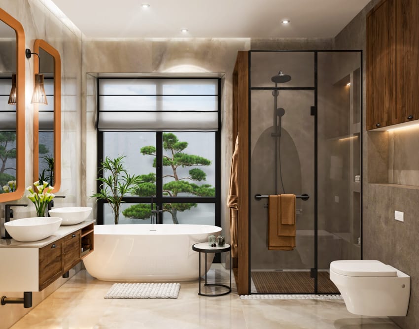 Современная серая и деревянная ванная комната с оконным стеклом, душевой кабиной, зеркалом, двумя раковинами, туалетной ванной