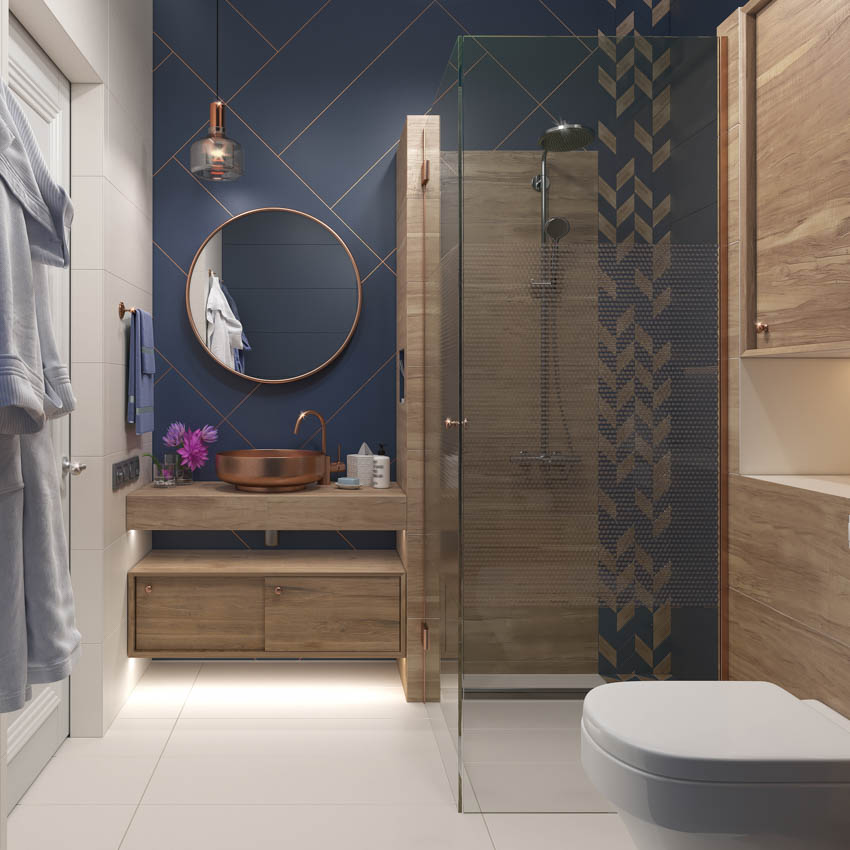 Современная ванная комната с деревянными шкафами, душевая, зеркало, медная раковина