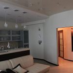 Зонирование пространства с помощью различных уровней потолка